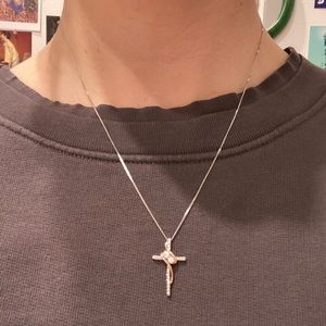 cross charm necklace